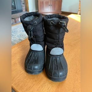 Size 10/10.5 Snow Boots - Northside
